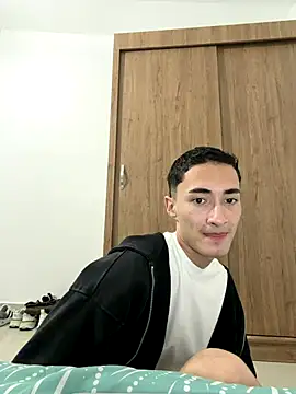 wal jones online show from December 4, 4:44 am