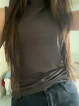 yaqing666 online show from June 2, 10:37 am