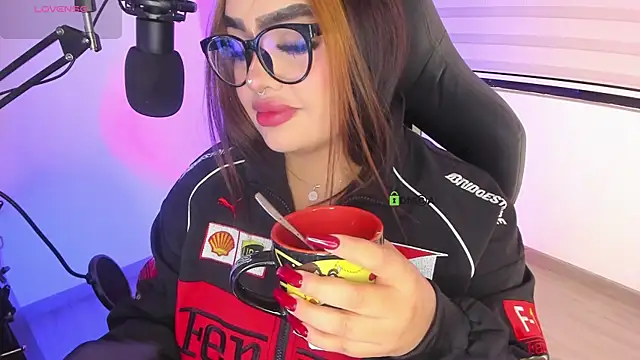 Snapshot of asheryn chatting on February 14, 12:22 am asheryn online show from February 14, 12:22 am