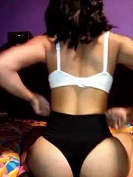 Honey bun06 online show from May 24, 6:57 am