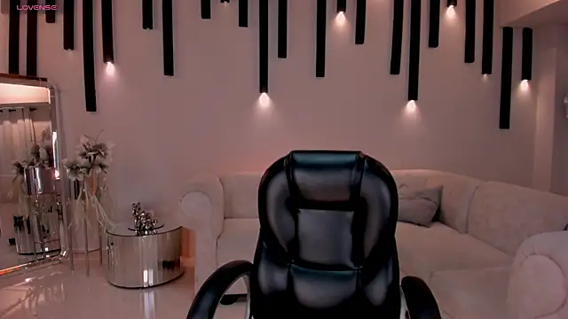 ChloeManson online show from February 7, 9:04 pm