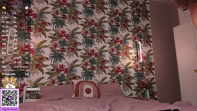 Elizwise online show from June 18, 4:22 am