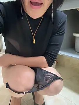 luckybaby666999 online show from May 31, 11:49 pm