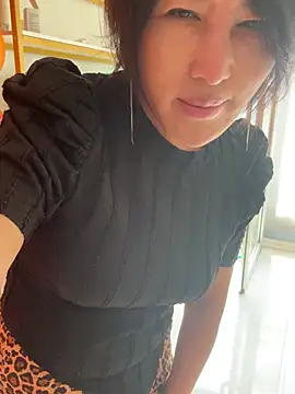 luckybaby666999 online show from April 21, 3:02 am