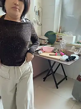luckybaby666999 online show from April 29, 11:33 pm