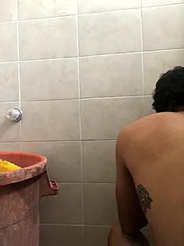 modeloxtz online show from January 12, 2:24 pm