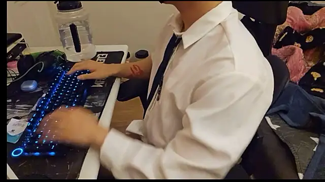 ttkk12132 online show from December 17, 9:36 am