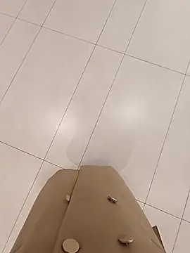 Baby-Linh online show from March 11, 5:56 am