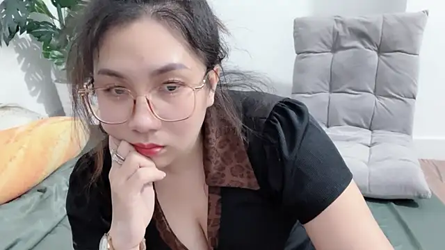 Snapshot of Ni-Ni_2K chatting on March 27, 11:22 am Ni-Ni 2K online show from March 27, 11:22 am