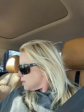 sinfulsara online show from February 16, 8:40 pm