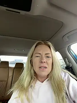 sinfulsara online show from February 28, 3:44 pm