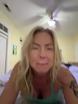 sinfulsara online show from February 26, 9:09 am