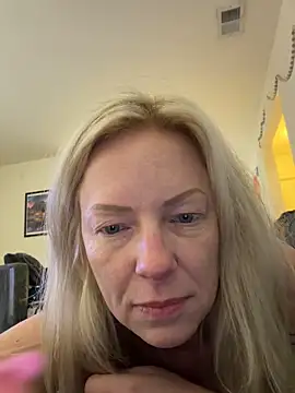 sinfulsara online show from February 12, 4:12 am