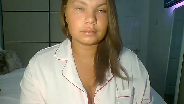 Snapshot of GEMMARMALADE chatting on June 19, 5:46 am GEMMARMALADE online show from June 19, 5:46 am
