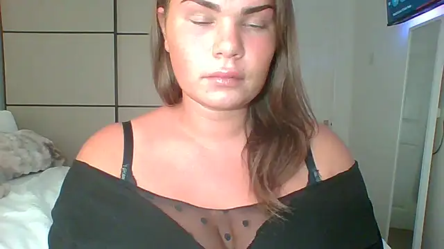 Snapshot of GEMMARMALADE chatting on July 17, 6:27 pm GEMMARMALADE online show from July 17, 6:27 pm