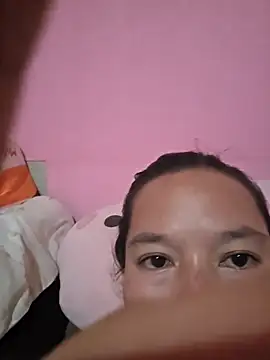 Snapshot of ladycatcher69xx chatting on December 4, 10:36 am ladycatcher69xx online show from December 4, 10:36 am