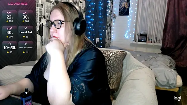 SecretGodnes online show from December 22, 1:55 pm