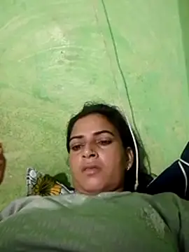 Snapshot of Big_soniya55A chatting on July 20, 1:35 pm Big soniya55A online show from July 20, 1:35 pm