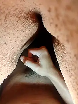 Snapshot of urbil26 chatting on January 10, 3:29 pm urbil26 online show from January 10, 3:29 pm