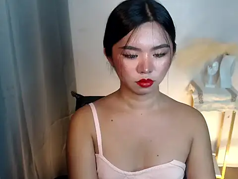voganmarie online show from May 31, 1:06 pm