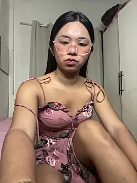 Snapshot of voganmarie chatting on February 14, 10:04 am voganmarie online show from February 14, 10:04 am