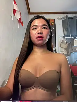 Snapshot of voganmarie chatting on June 24, 2:48 pm voganmarie online show from June 24, 2:48 pm