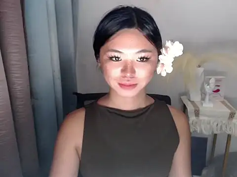 voganmarie online show from May 16, 7:29 am