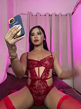 voganmarie online show from March 11, 11:15 am