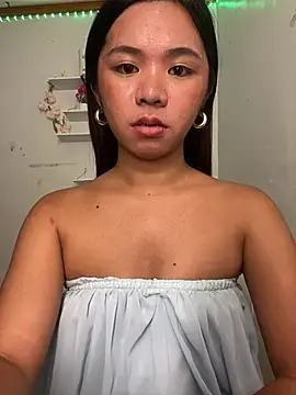 Snapshot of voganmarie chatting on June 14, 2:24 am voganmarie online show from June 14, 2:24 am