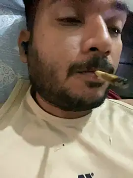 reyansh20134 online show from February 8, 5:32 pm