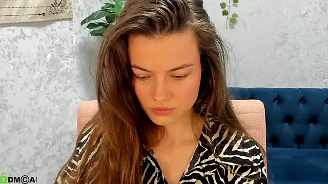Graceee  online show from May 20, 3:14 am