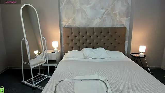 Graceee  online show from March 26, 3:05 am