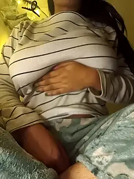 Hotty Tulip online show from February 8, 7:06 am