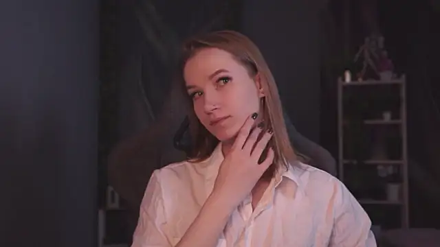 Megan Rodgers online show from March 20, 5:25 pm