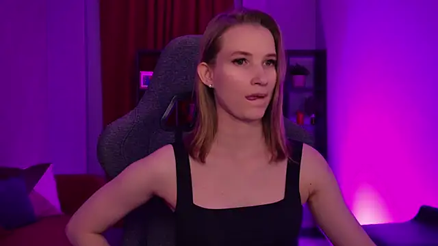 Megan Rodgers online show from March 13, 5:29 pm