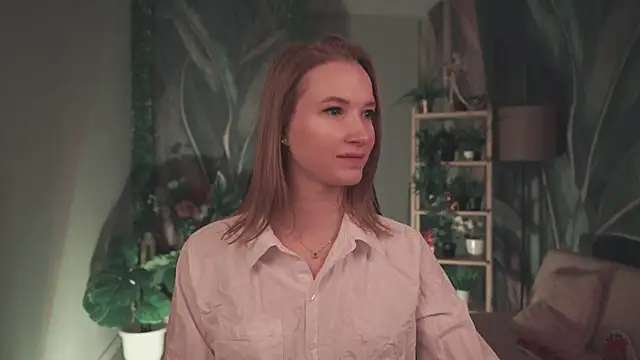 Snapshot of Megan_Rodgers chatting on February 20, 5:37 pm Megan Rodgers online show from February 20, 5:37 pm