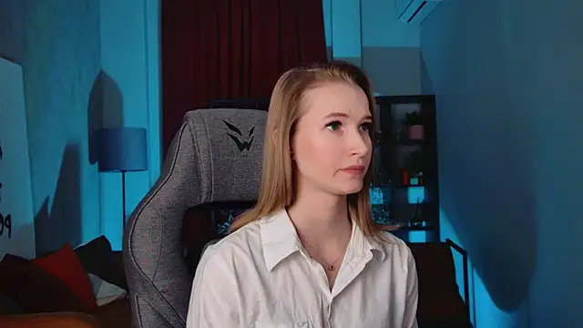 Megan Rodgers online show from April 14, 5:29 pm