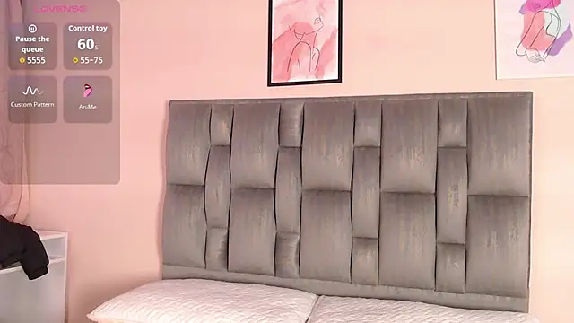 Aiilyn-6 online show from December 3, 8:52 pm