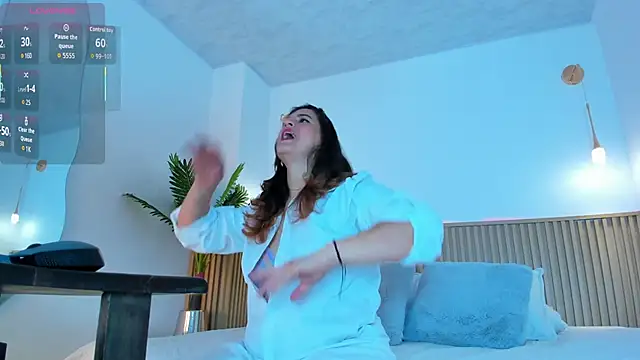 Lily Cole27 online show from December 17, 11:26 am