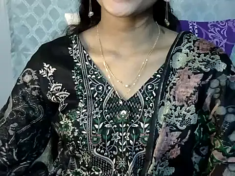 Shab M online show from March 10, 4:33 pm