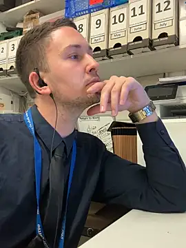 dirtyanal23 online show from April 12, 6:00 pm