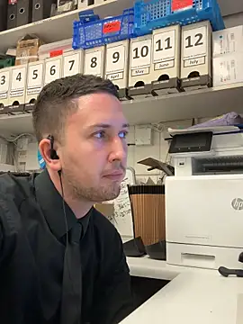 dirtyanal23 online show from April 6, 7:04 pm