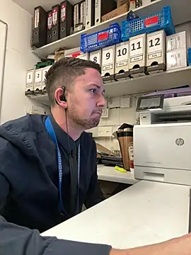 dirtyanal23 online show from March 8, 7:17 pm