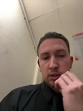 dirtyanal23 online show from April 9, 1:17 pm