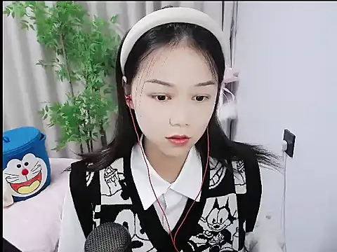 mili923 online show from December 16, 2:10 pm