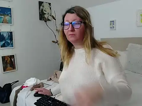 OlgaPavlova online show from March 31, 1:24 pm