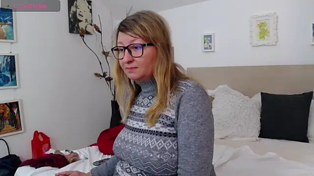 OlgaPavlova online show from February 11, 1:44 pm