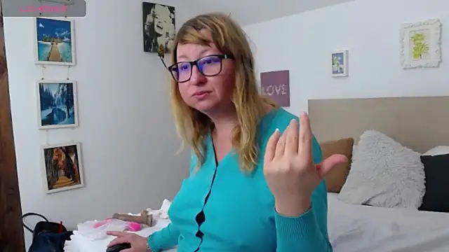 OlgaPavlova online show from January 7, 2:00 pm