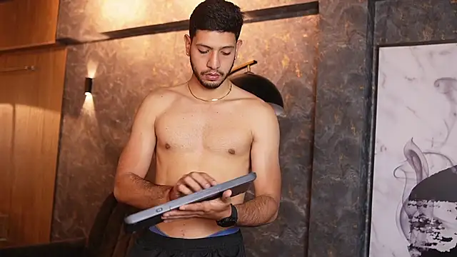 Thiago Voss online show from December 15, 12:33 pm