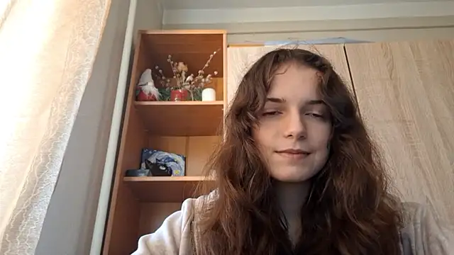 KellyKelik online show from February 9, 9:07 am